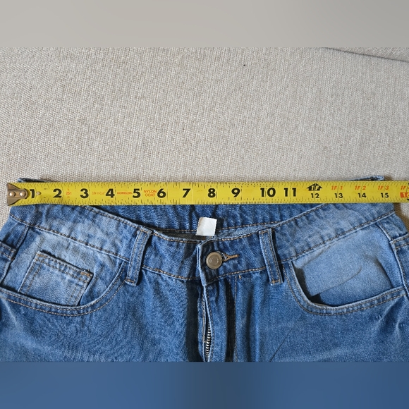 Brand New Jeans - size large - Picture 3 of 3